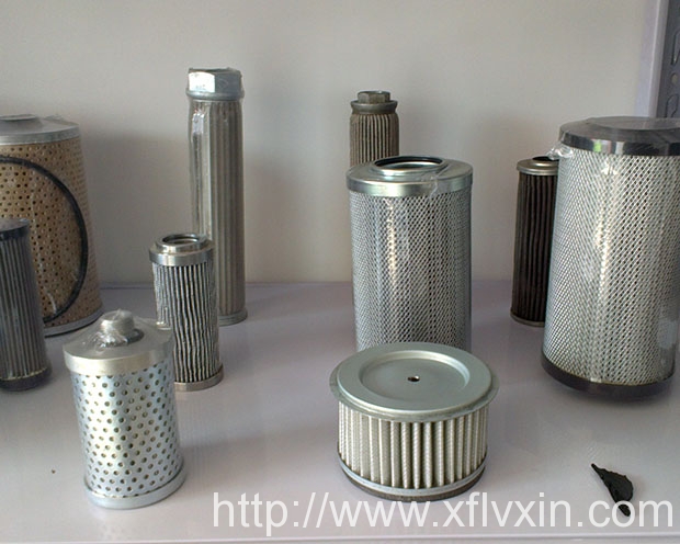 龍工挖機(jī)液壓油濾芯在使用中有哪些注意事項(xiàng)